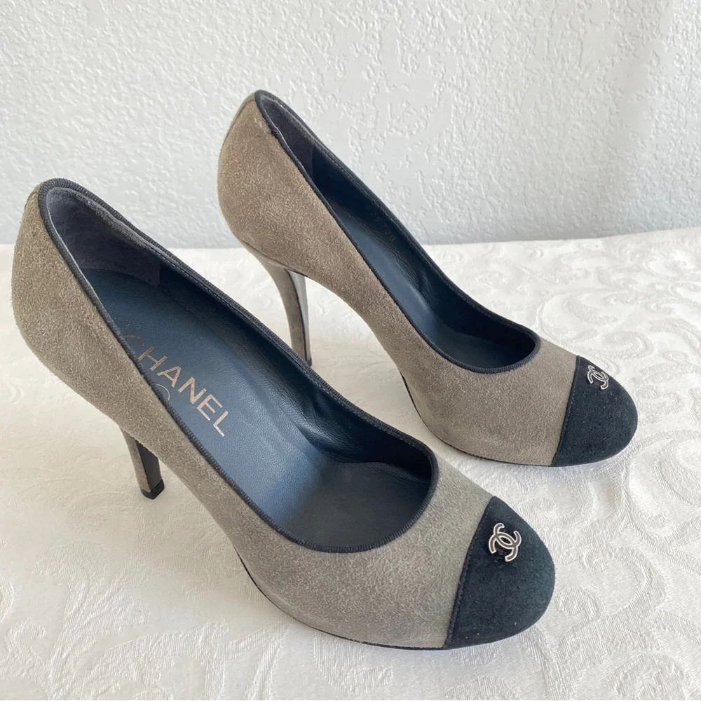 chanel gray black CC logo cap toe pumps